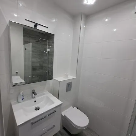 Akacjowa 24 Z Darmowym Miejscem Parkingowym شقة *