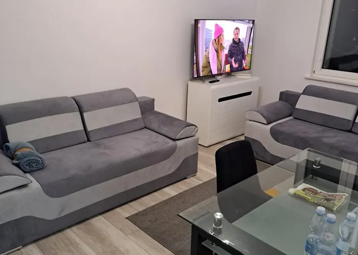 Apartament Akacjowa 24 *